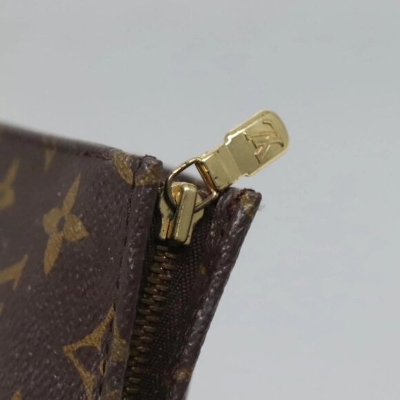 LOUIS VUITTON Monogram Poche Toilette 15 Pouch M47546 LV Auth 126311 - Picture 8 of 16